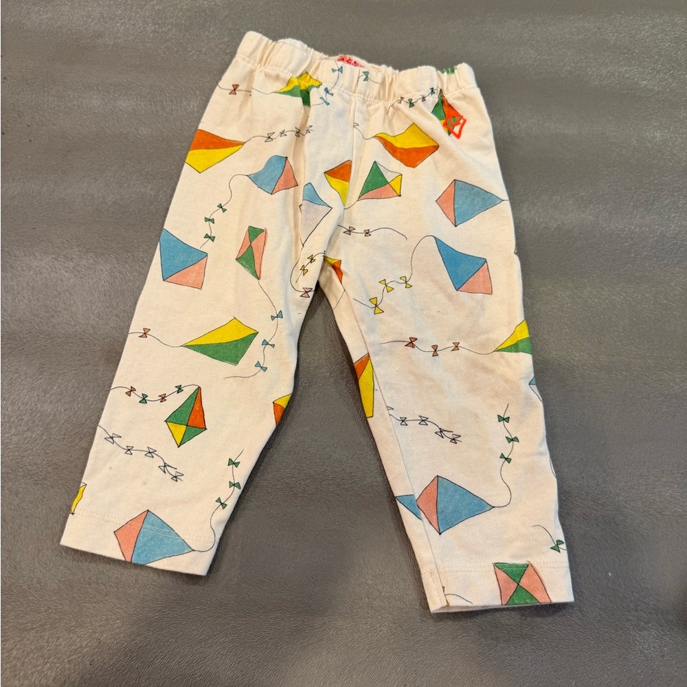 The Animals Observatory Colorful Kite Patterned Pants. Size 18 months